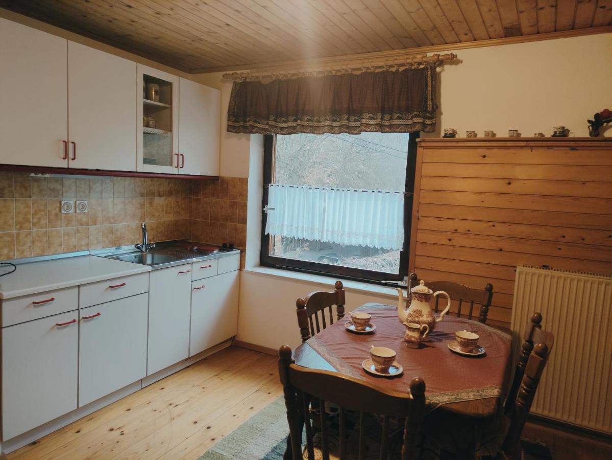 Alp House Hotel Bohinjska Bela Bagian luar foto